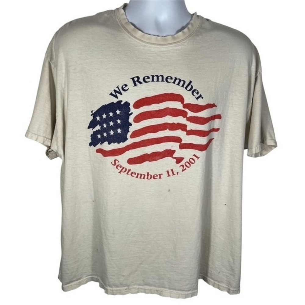Hanes Y2K 2001 Mens Sz XL We Remember September 11,2001 T-Shirt Vintage -1731